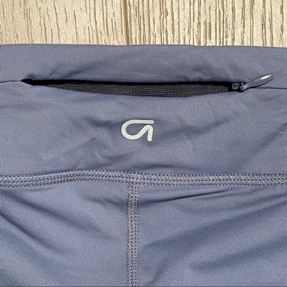 GapFit Maternity Athletic Capri Pants in Charcoal - Picture 7 of 7